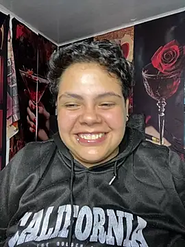 Chat XXX en directo de Hailey_Curvy