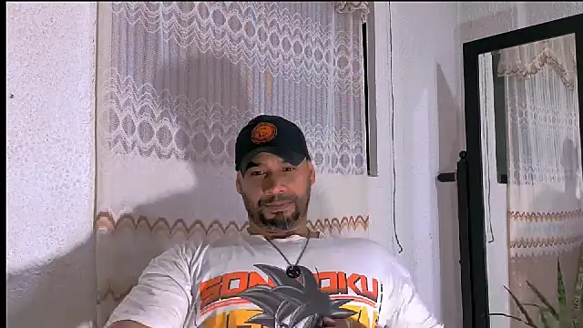 دردشة musclehetero الجنسية المباشرة