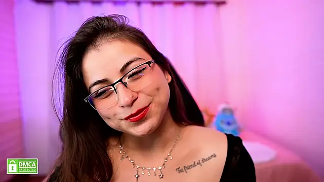 دردشة Taiga_Cute الجنسية المباشرة