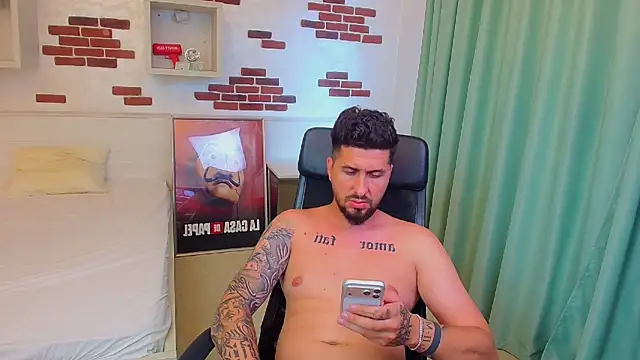 LoganStroud Live XXX-chat