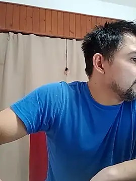 Chat XXX en directo de Bradd_32