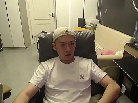 XXX chat uživo modela yichen008