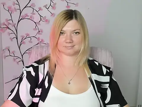Czat XXX na żywo – Lola_moree