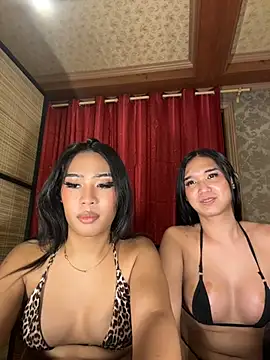 hugecock_tamira Adlı Modelin Canlı XXX Sohbeti
