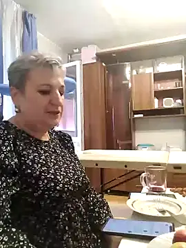 StarNicole XXX чат на живо