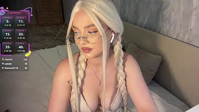 ElsaJeanX 现场XXX聊天