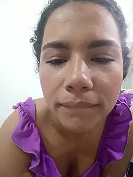 دردشة TamaraaHoney الجنسية المباشرة