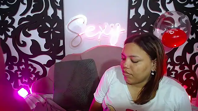 horny_babyss XXX чат на живо