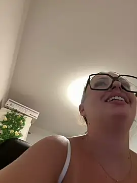 Milva_ass Adlı Modelin Canlı XXX Sohbeti