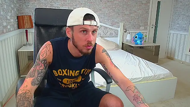 JonahShaw Show Webcam