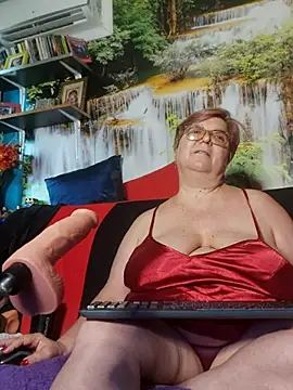 QueenPammy1 XXX чат на живо