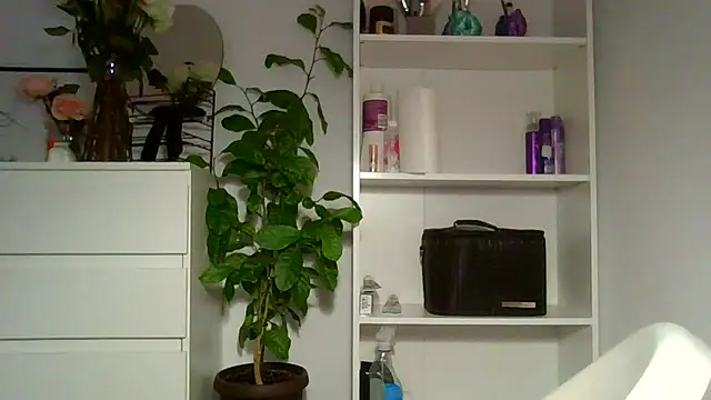Ms-Lust1-'s Live XXX Chat