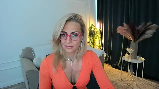 XXX chat uživo modela MuseOfStage