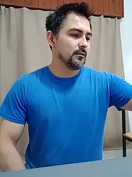 Bradd_32 即時 XXX 聊天