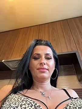 Hotmomcheckk_ – Live XXX-chat