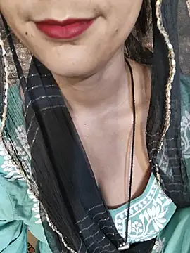 دردشة Indian-Aleena الجنسية المباشرة