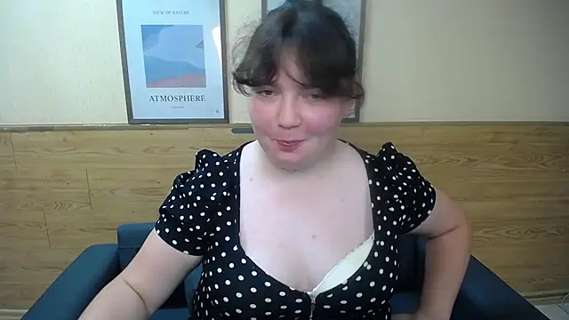 NeonilaLisova XXX чат на живо