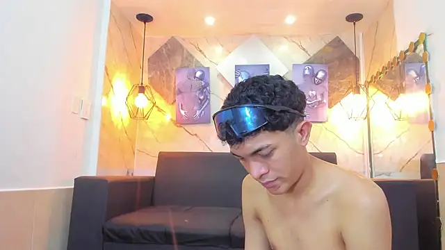 צ'אט XXX בשידור חי של Yeff_26