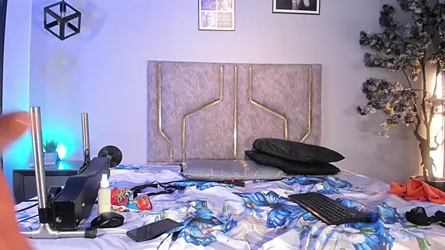 miaakittyy: απευθείας συνομιλία ΧΧΧ