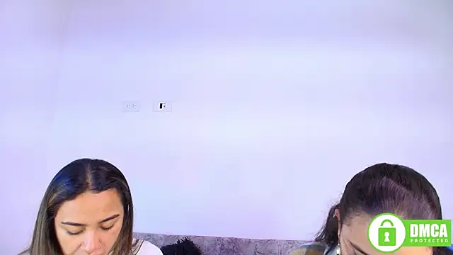 צ'אט XXX בשידור חי של Jules_n_Gia
