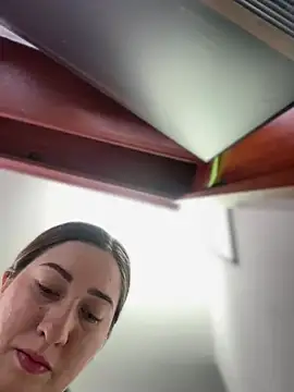 suzy-111 webcam show
