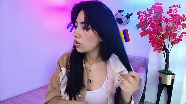 צ'אט XXX בשידור חי של Rainy_doll