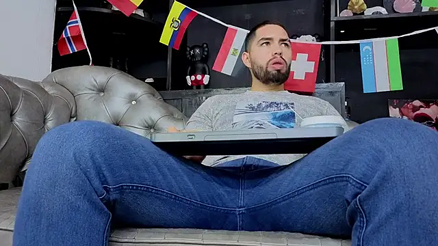 matteosantos Chat XXX in diretta