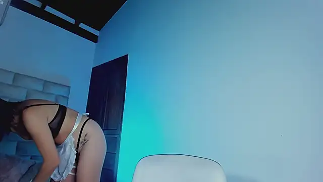 צ'אט XXX בשידור חי של HollyGrey_