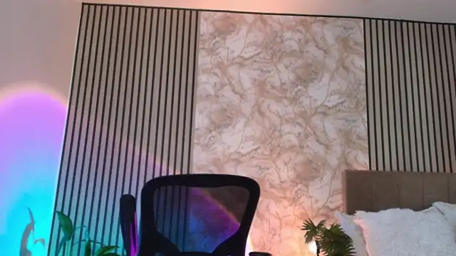 צ'אט XXX בשידור חי של JuliRamirez