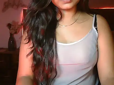 isha_here Adlı Modelin Canlı XXX Sohbeti