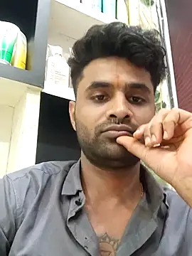 צ'אט XXX בשידור חי של Indore_Playboi