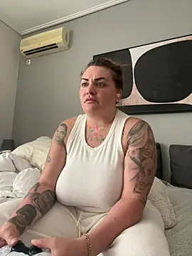 Živý XXX chat HeyBABYGIRL