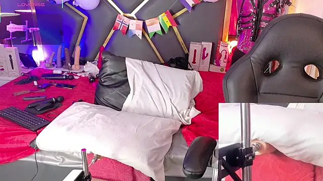 Scarlettt_Ass Adlı Modelin Canlı XXX Sohbeti