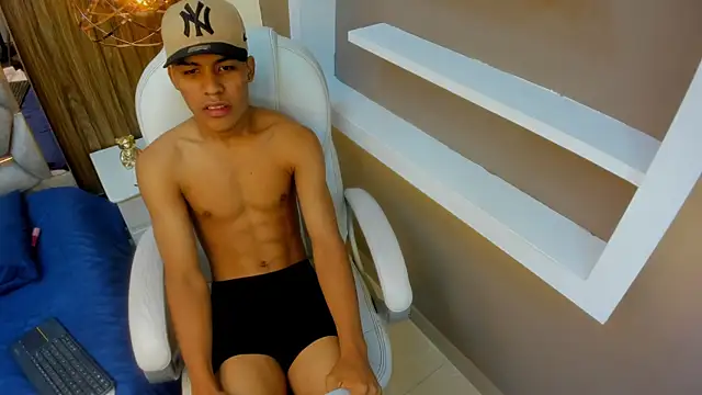 Colby_driscoll XXX чат на живо