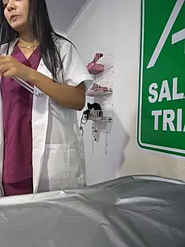 Chat +18 de Kinky_DoctorX ao vivo