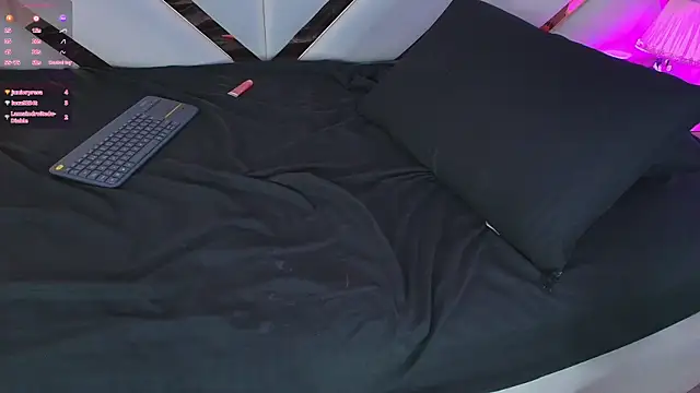 XXX chat uživo modela Noa_butterfly_