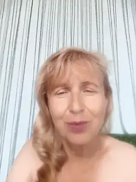 צ'אט XXX בשידור חי של TrinaAdair