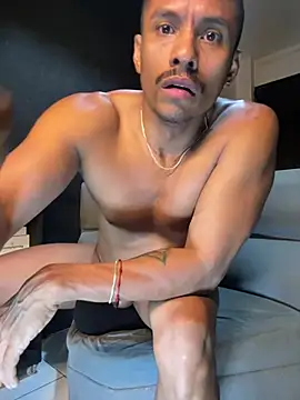 Abra_ham13 现场XXX聊天