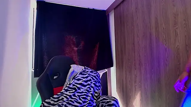 Sebolaz333 Live XXX-chat