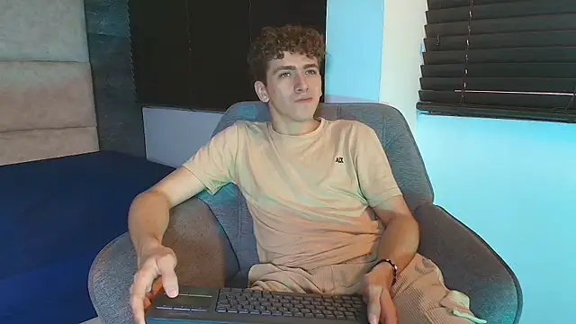 Tyler_Mcrey Chat XXX live