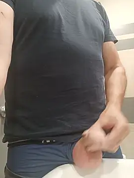 massive_cum's Webcam Show