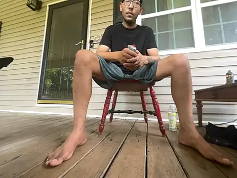 ThrowedWorldWide's Live XXX Chat