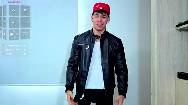 Luke_Muscle élő XXX-chatje