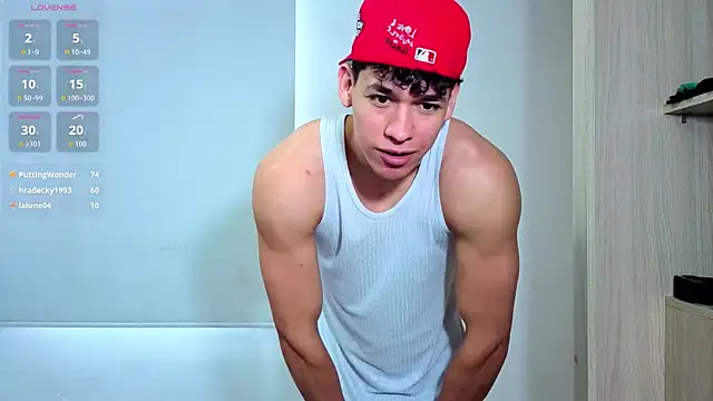Chat XXX en directo de Luke_Muscle