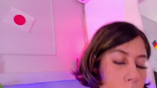 Chat +18 de ZoeyPetit ao vivo