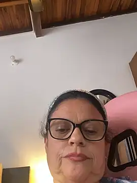 צ'אט XXX בשידור חי של Sharongirl07