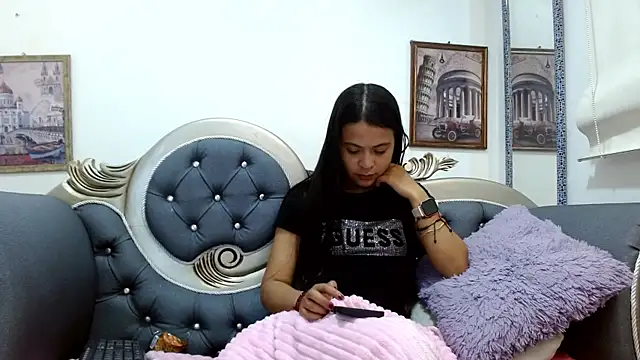 Chat XXX ao vivo de LITTLE-VANESA