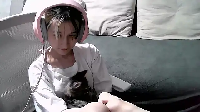 צ'אט XXX בשידור חי של Lilfain_baby