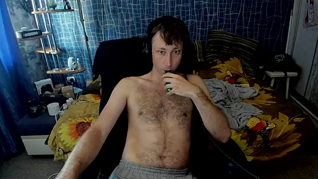 צ'אט XXX בשידור חי של CuteBoy228