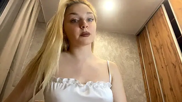 EvelynStars' Live XXX Chat